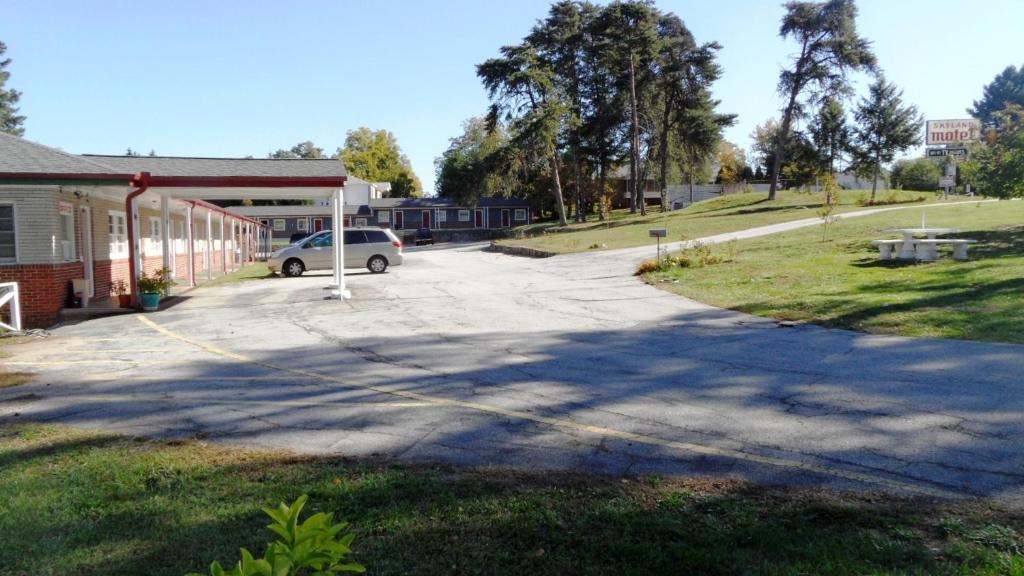 Skyland Motel Cornelia Extérieur photo