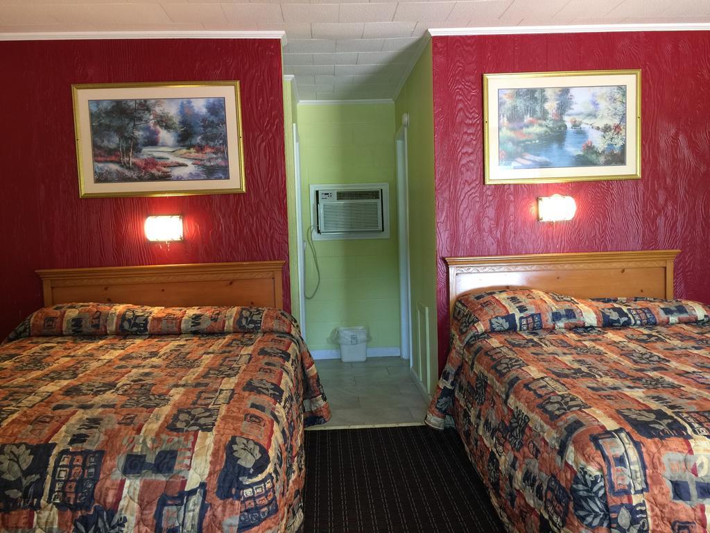 Skyland Motel Cornelia Extérieur photo