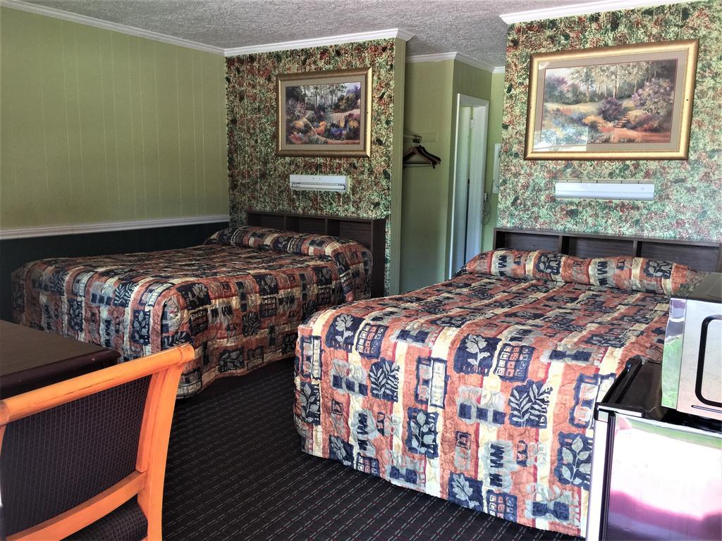 Skyland Motel Cornelia Extérieur photo