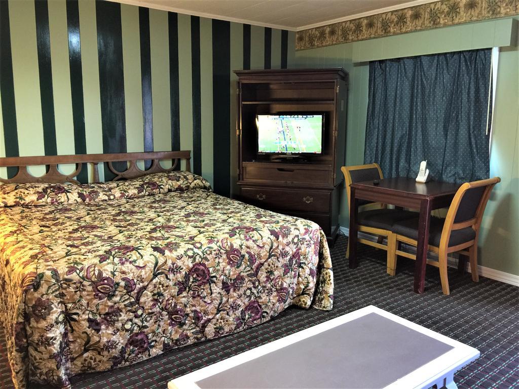 Skyland Motel Cornelia Extérieur photo